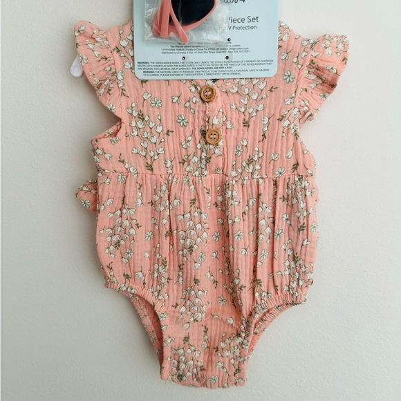 Charlotte & Star Floral Romper, Hat, & Heart Sunglasses Set Size 0-3 Months NWT - Picture 6 of 14